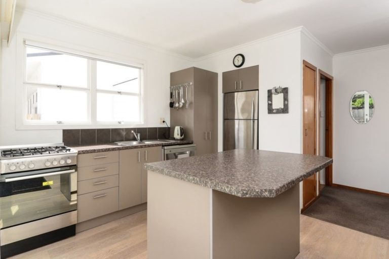 Photo of property in 1/6 Florida Place, Cambridge, 3434