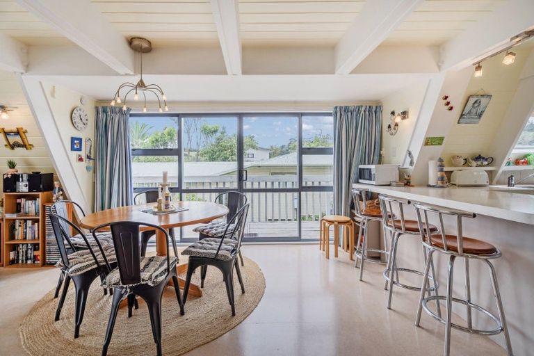 Photo of property in 55 Oyster Drive, Cooks Beach, Whitianga, 3591