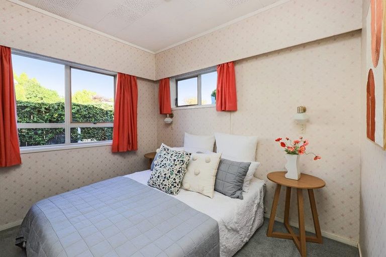 Photo of property in 2/6 Lindsay Street, Havelock North, 4130