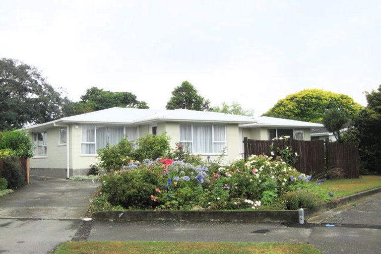 Photo of property in 51 Strathfield Avenue, Dallington, Christchurch, 8061