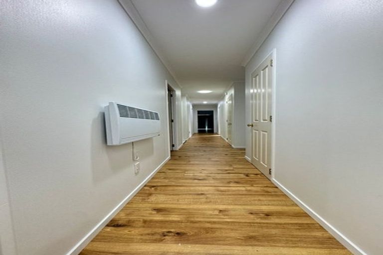 Photo of property in 180 Settlement Road, Papakura, 2110