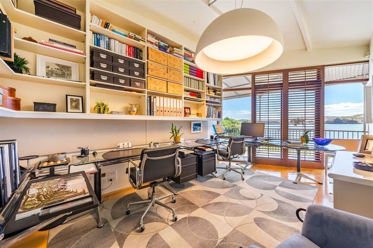 Photo of property in 360 Paremata Road, Whitby, Porirua, 5381