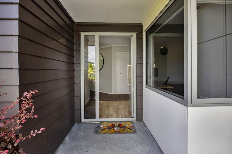 Photo of property in 7 Mercade Close, Stratford, 4332