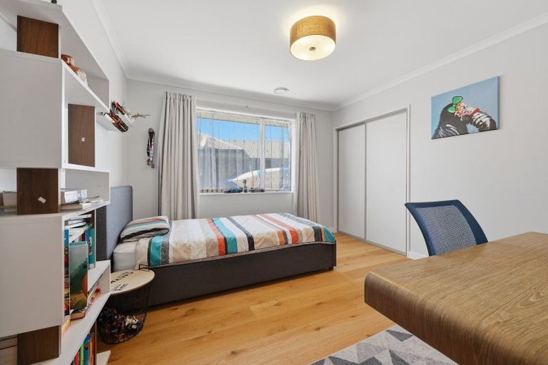 Photo of property in 8 Silver Springs Boulevard, Mosgiel, 9024