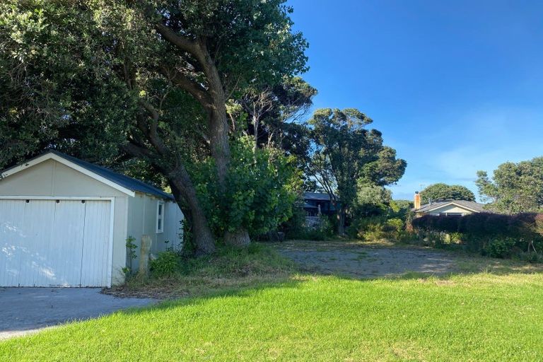 Photo of property in 23a Toi Street, Otaki Beach, Otaki, 5512