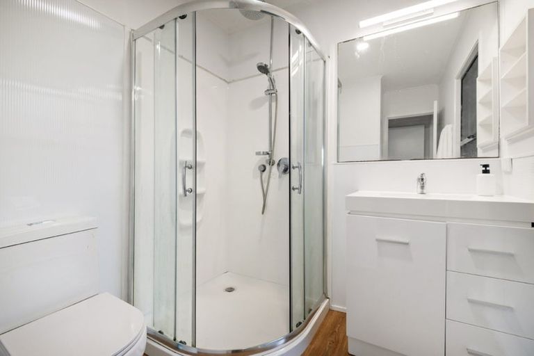 Photo of property in 10 Gurnard Road, Stillwater, Silverdale, 0993