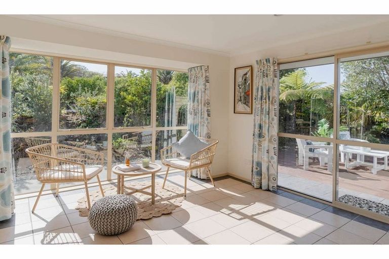 Photo of property in 2 Palm Drive, Kerikeri, 0294