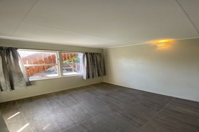 Photo of property in 9 Tatariki Street, Rosehill, Papakura, 2113