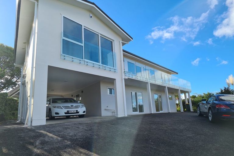 Photo of property in 1/29 Bayview Road, Browns Bay, Auckland, 0630