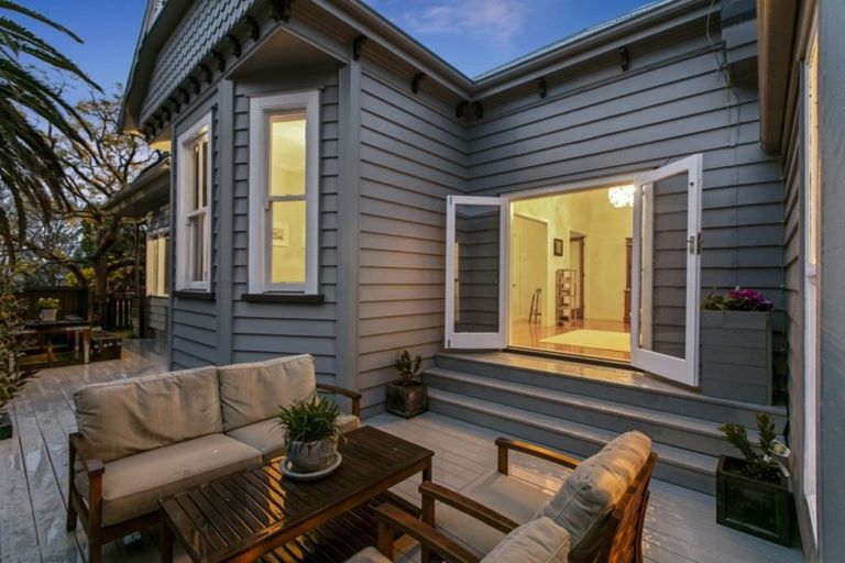 Photo of property in 191 Pakuranga Road, Pakuranga, Auckland, 2010