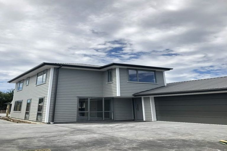 Photo of property in 8 Ashby Place, Bryndwr, Christchurch, 8052