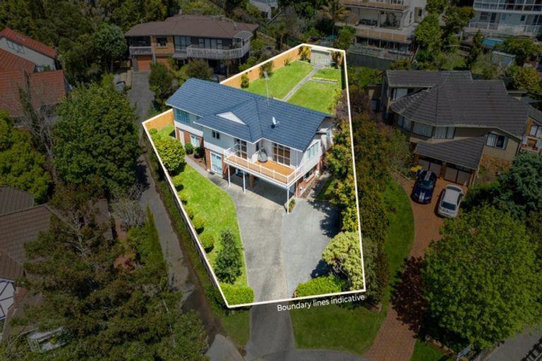 Photo of property in 18 Murano Place, Chatswood, Auckland, 0626