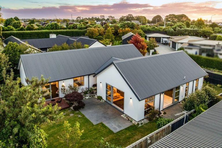 Photo of property in 5 Warhorse Gate, Halswell, Christchurch, 8025