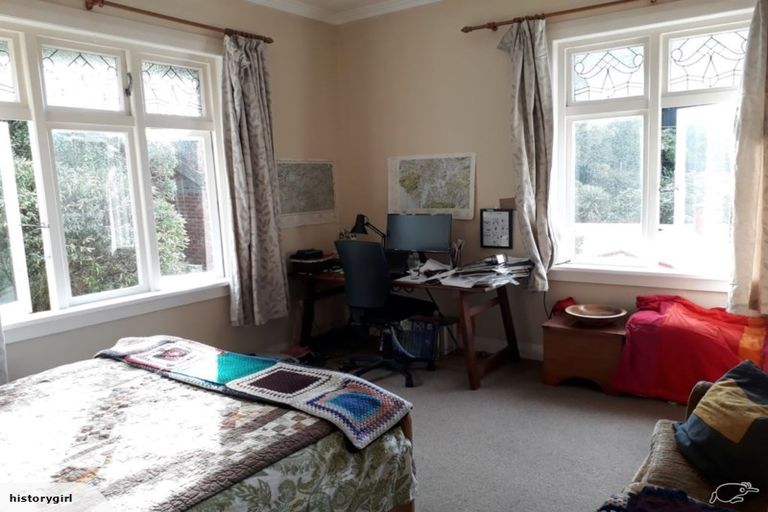 Photo of property in 2/134 Evans Bay Parade, Roseneath, Wellington, 6021