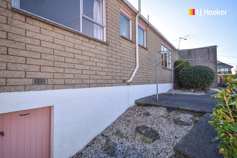 Photo of property in 18 Argyle Street, Mornington, Dunedin, 9011