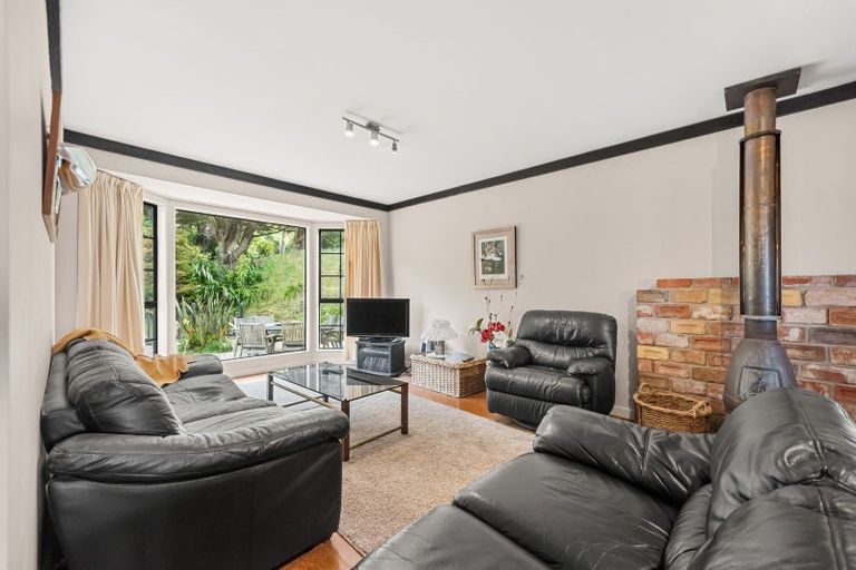 Photo of property in 117 Sweetacres Drive, Belmont, Lower Hutt, 5010