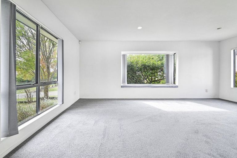 Photo of property in 22 Woodlands Drive, Havelock North, 4130