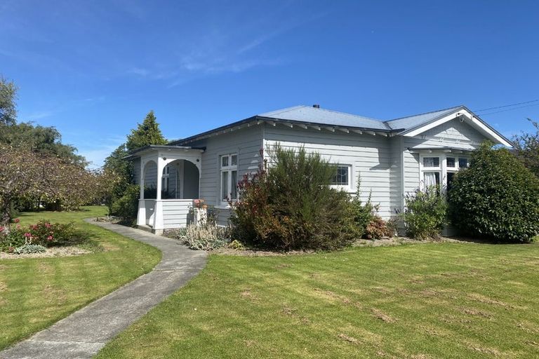 Photo of property in 39 Home Street, Winton, 9720