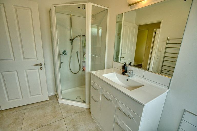 Photo of property in 16 Ridgeway Drive, Greymouth, 7805