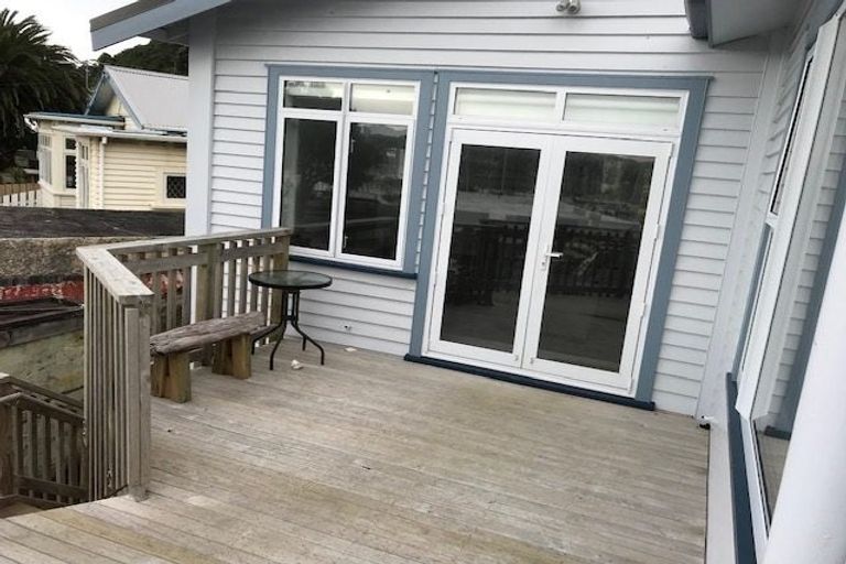 Photo of property in 494 Evans Bay Parade, Hataitai, Wellington, 6021