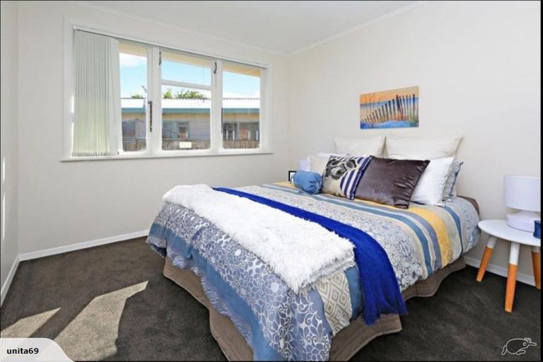 Photo of property in 7 Windrush Close, Mangere, Auckland, 2022