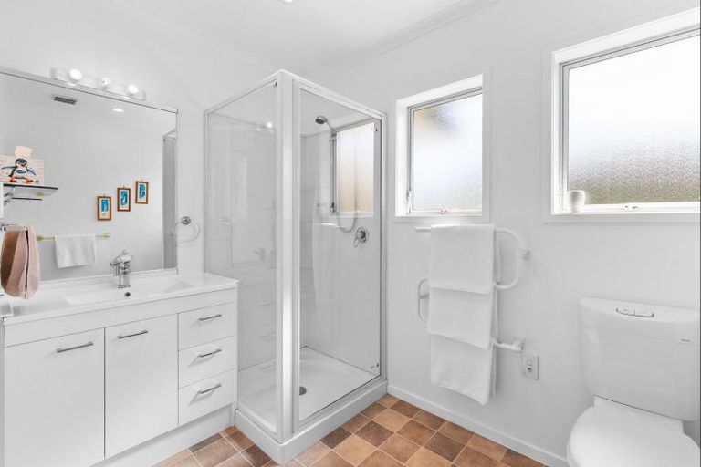 Photo of property in 26 Duke Street, Levin, 5510