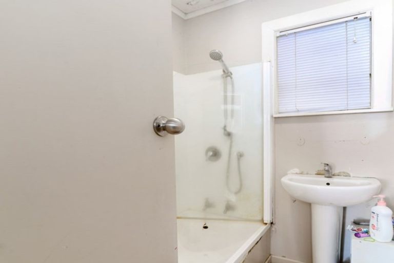 Photo of property in 8a Farnworth Avenue, Holdens Bay, Rotorua, 3010