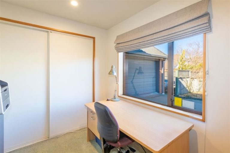 Photo of property in 23 Ilam Park Place, Ilam, Christchurch, 8041