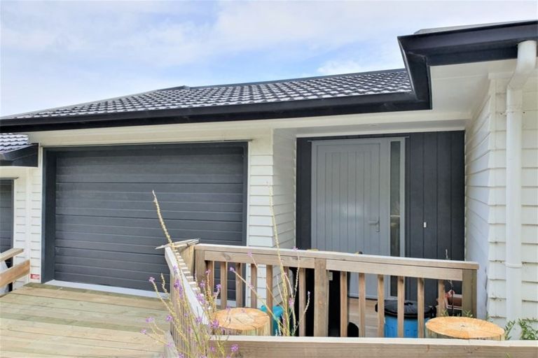 Photo of property in 8a Homebush Road, Khandallah, Wellington, 6035