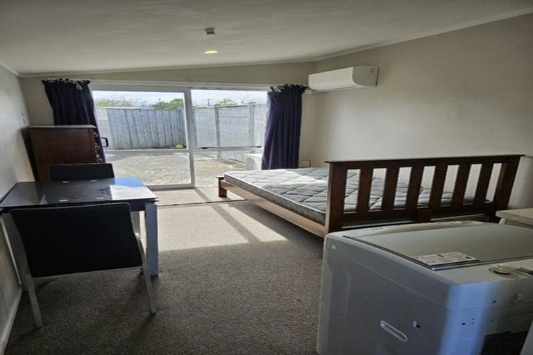 Photo of property in 11 Cricket Place, Melville, Hamilton, 3206