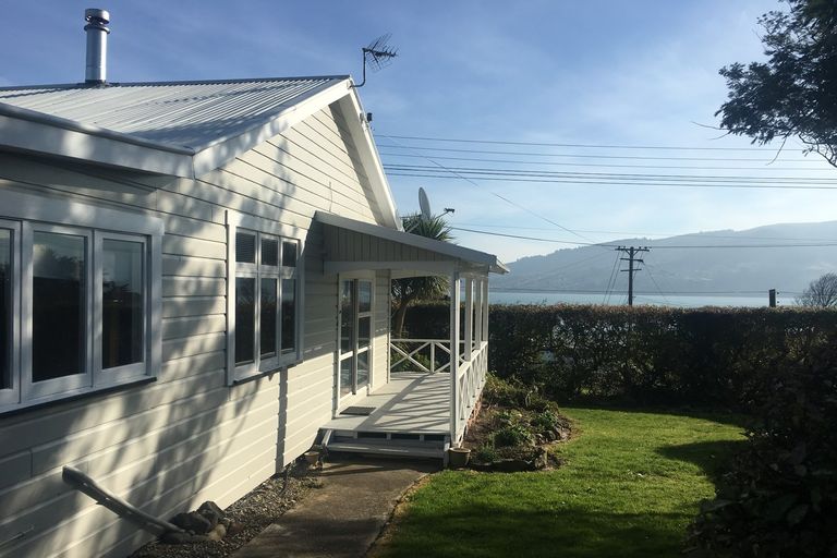 Photo of property in 12 Wharfdale Street, Macandrew Bay, Dunedin, 9014