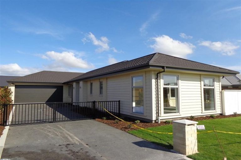 Photo of property in 8 Burford Way, Rolleston, 7615