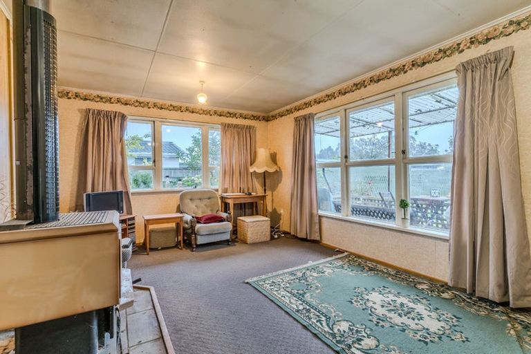 Photo of property in 12 Cross Street, Milton, 9220