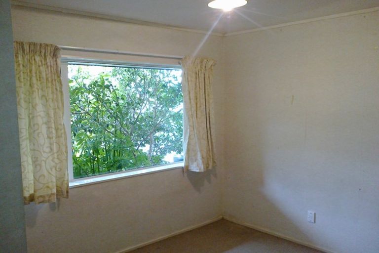 Photo of property in 2/14 Bellville Drive, Clendon Park, Auckland, 2103