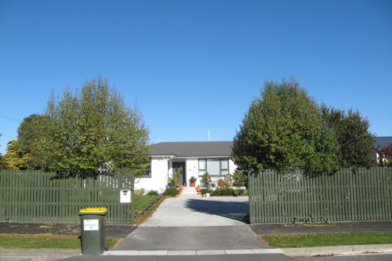 Photo of property in 33 Darroch Street, Belfast, Christchurch, 8051