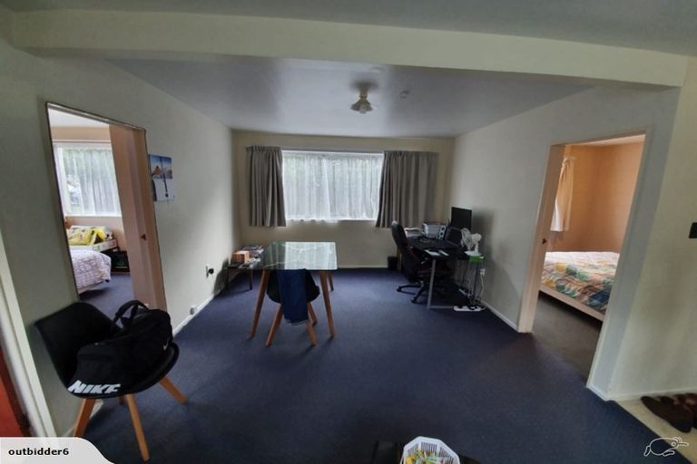 Photo of property in 1/158 Kings Crescent, Hutt Central, Lower Hutt, 5010