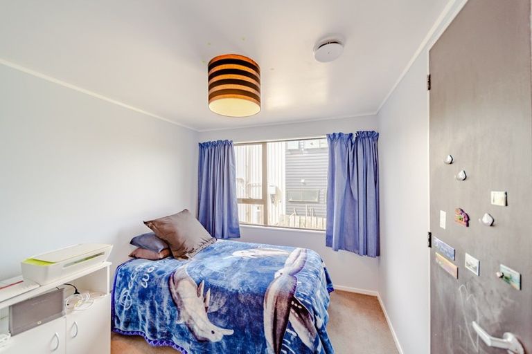 Photo of property in 20 Eagle Street, Waipawa, 4210