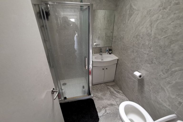 Photo of property in 33 Rata Street, New Lynn, Auckland, 0600