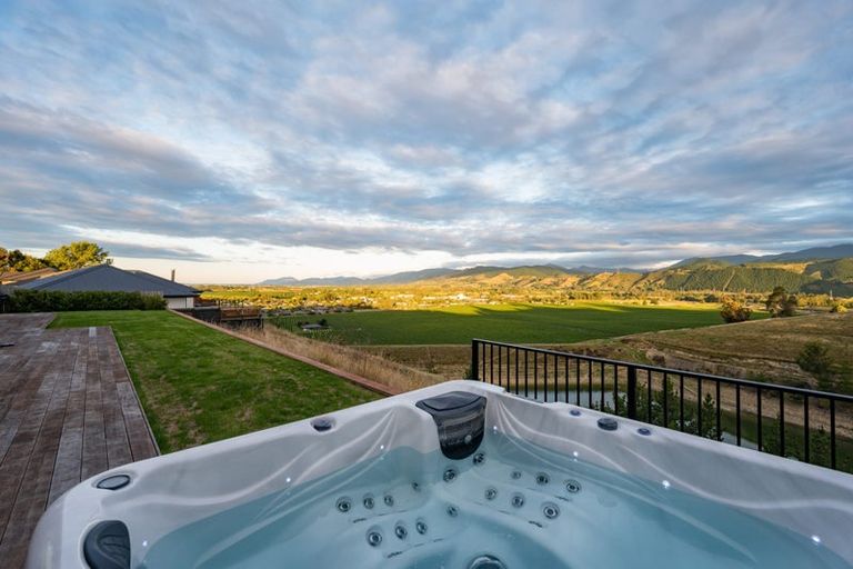 Photo of property in 45 Katania Heights, Brightwater, 7022