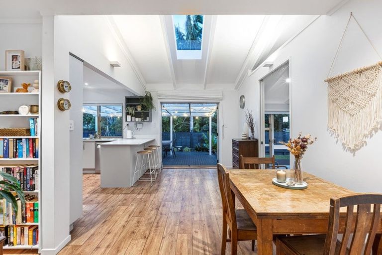 Photo of property in 26 Doment Crescent, Orewa, 0931