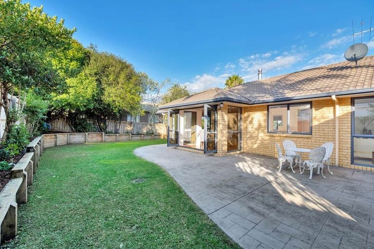 Photo of property in 34 San Valentino Drive, Henderson, Auckland, 0612