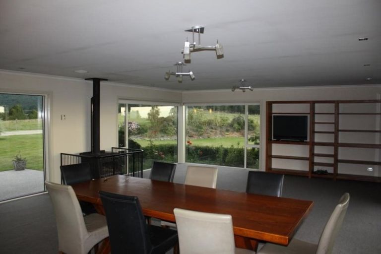 Photo of property in 343 Whitneys Road, Waimate, 7978