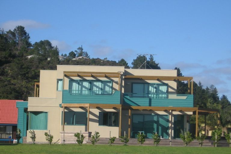 Photo of property in 104 Omara Place, Matarangi, Whitianga, 3592