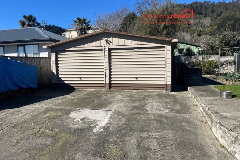 Photo of property in 107 Tipahi Street, Nelson South, Nelson, 7010