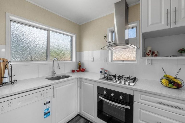 Photo of property in 1/56 Rimu Street, New Lynn, Auckland, 0600