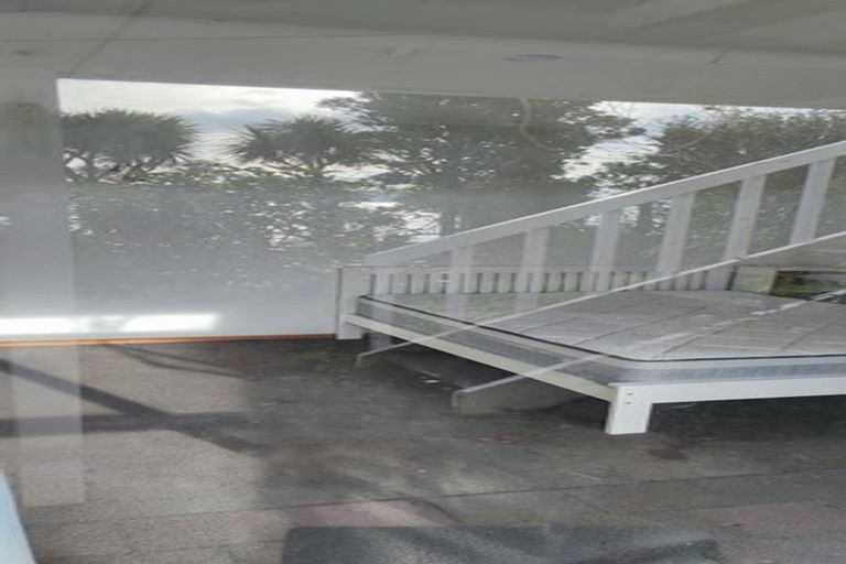 Photo of property in 9 Tai Paku Paku Road, Karaka Bays, Wellington, 6022