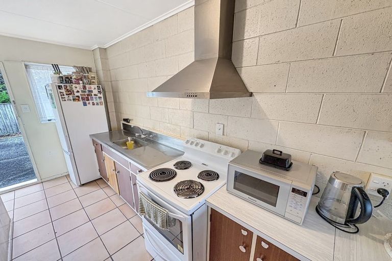 Photo of property in 35 Knowles Street, Terrace End, Palmerston North, 4410