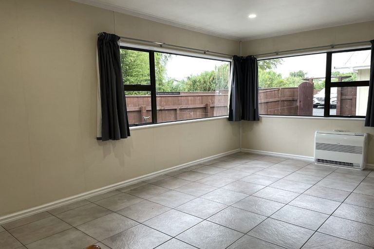 Photo of property in 14 South Street, Feilding, 4702