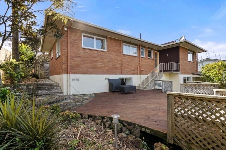 Photo of property in 102 Sartors Avenue, Browns Bay, Auckland, 0630