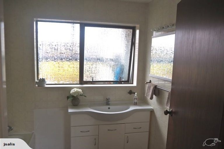 Photo of property in 8 Glamis Avenue, Bell Block, New Plymouth, 4312